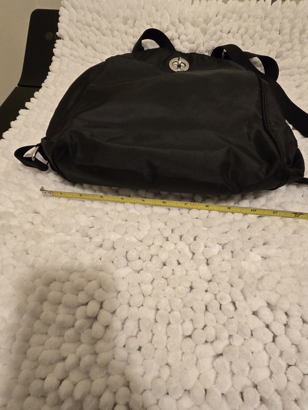 Black Baggallini Backpack Bag with Silver Turn-Lock Closure - Picture 10 of 12